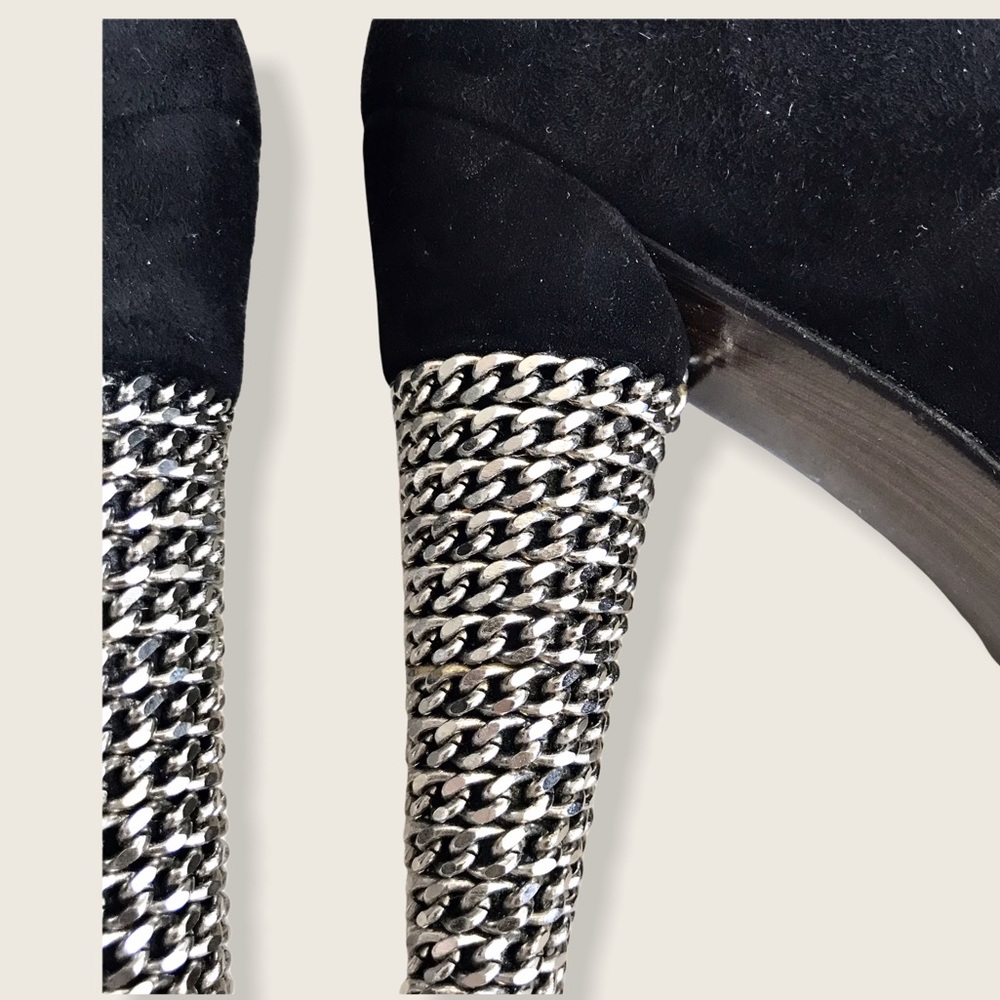 Stuart Weitzman Black Suede Chain Link Pump Heels - Picture 8 of 11